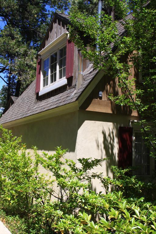 Saddleback Inn at Lake Arrowhead Bagian luar foto