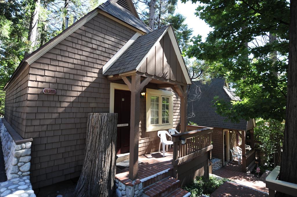 Saddleback Inn at Lake Arrowhead Bagian luar foto