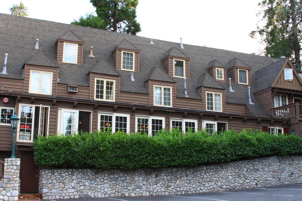 Saddleback Inn at Lake Arrowhead Bagian luar foto