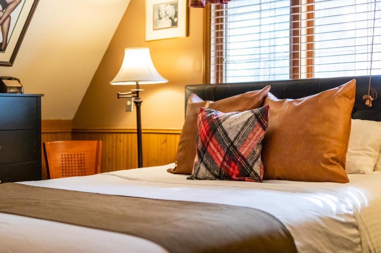 Saddleback Inn at Lake Arrowhead Bagian luar foto