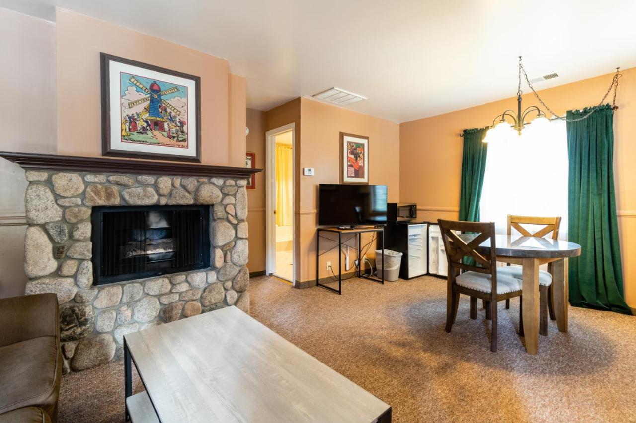 Saddleback Inn at Lake Arrowhead Bagian luar foto