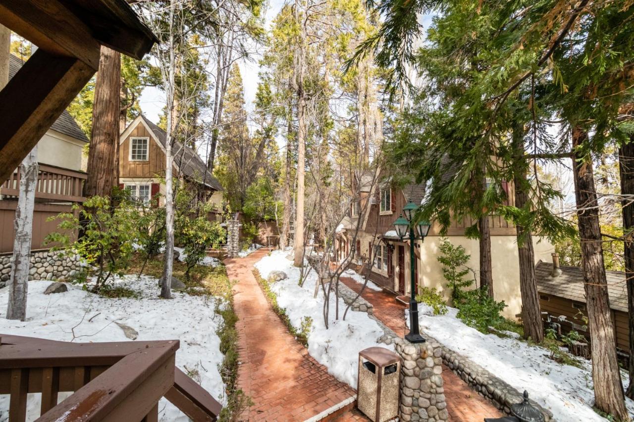 Saddleback Inn at Lake Arrowhead Bagian luar foto