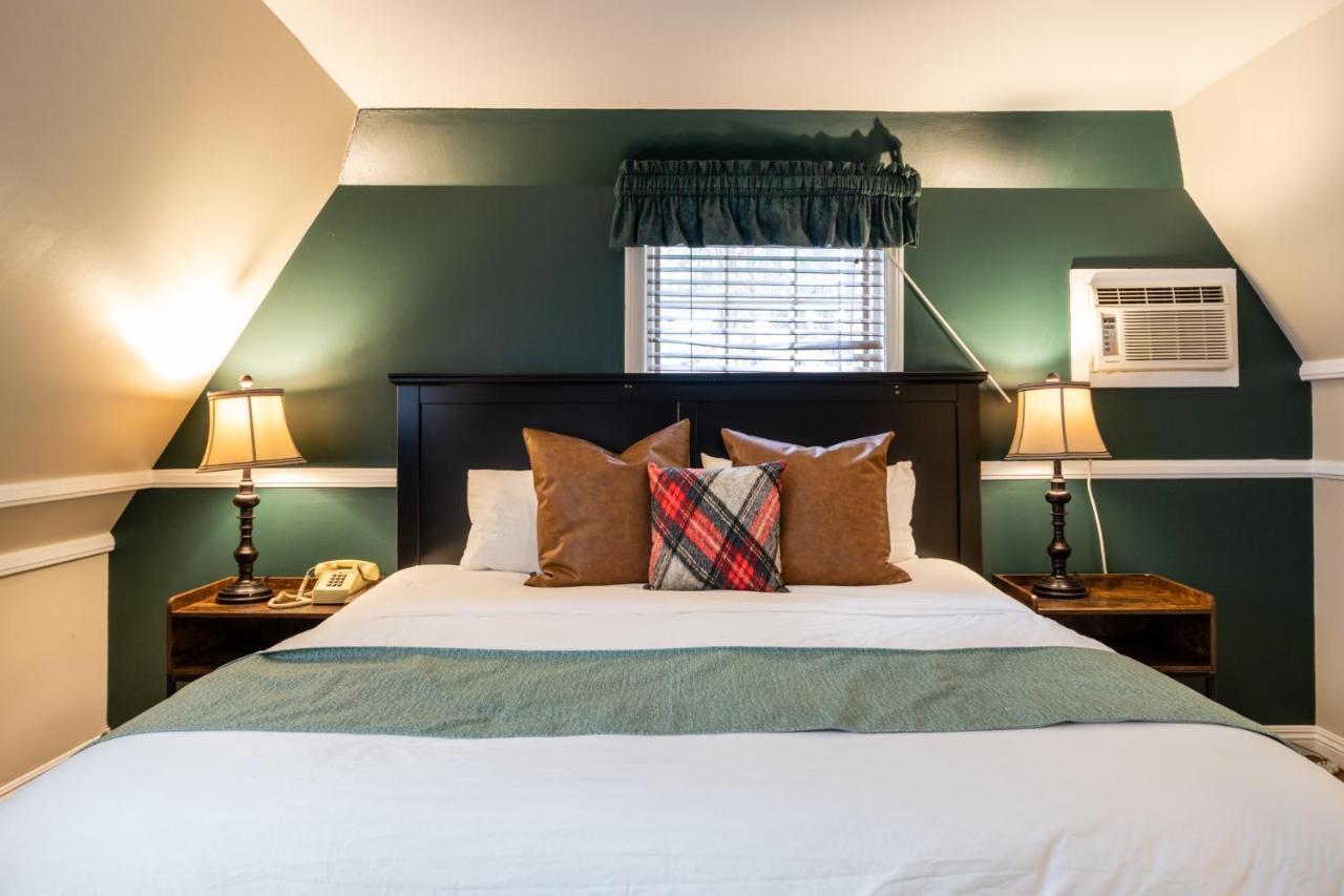 Saddleback Inn at Lake Arrowhead Bagian luar foto