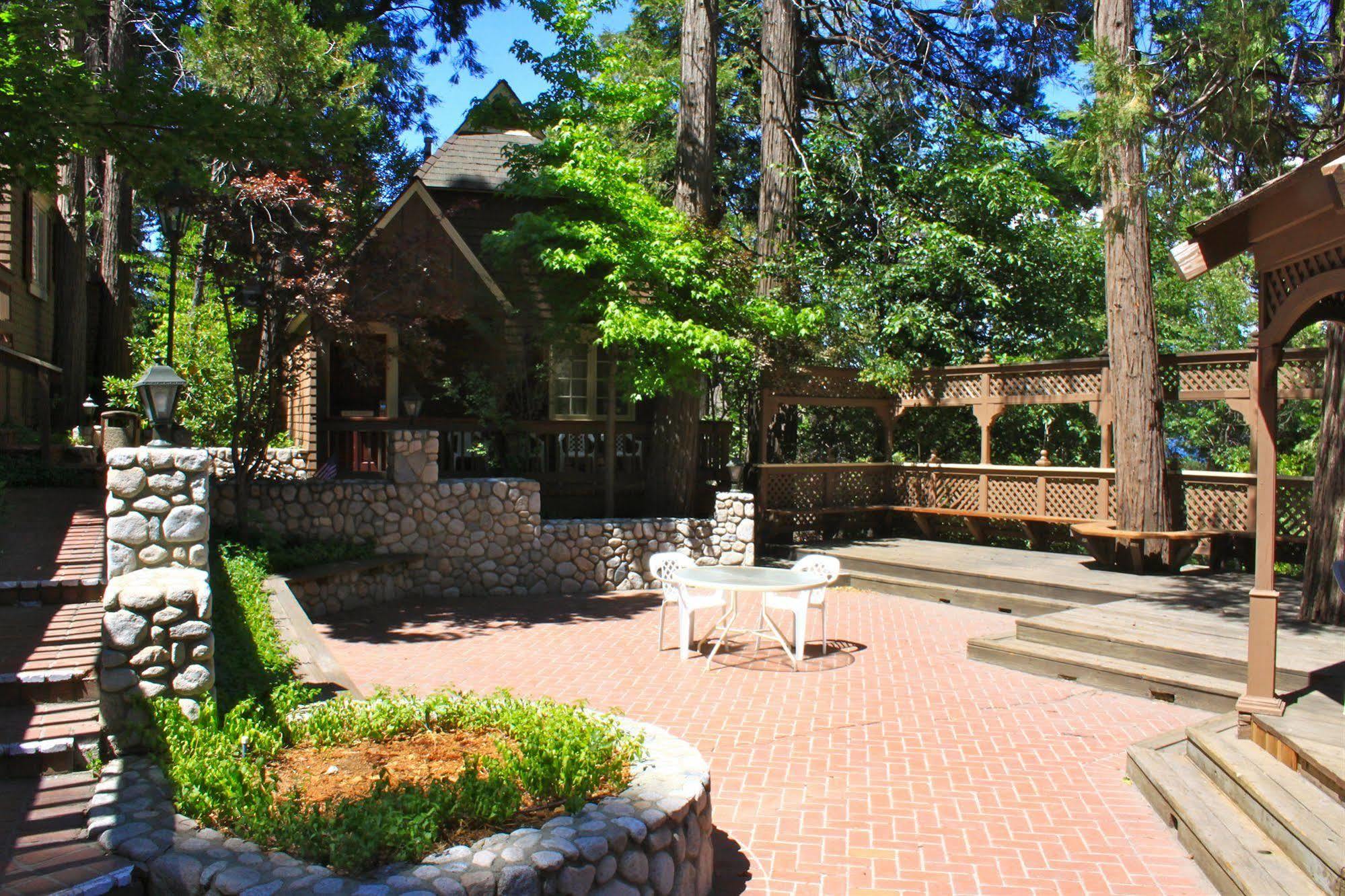 Saddleback Inn at Lake Arrowhead Bagian luar foto