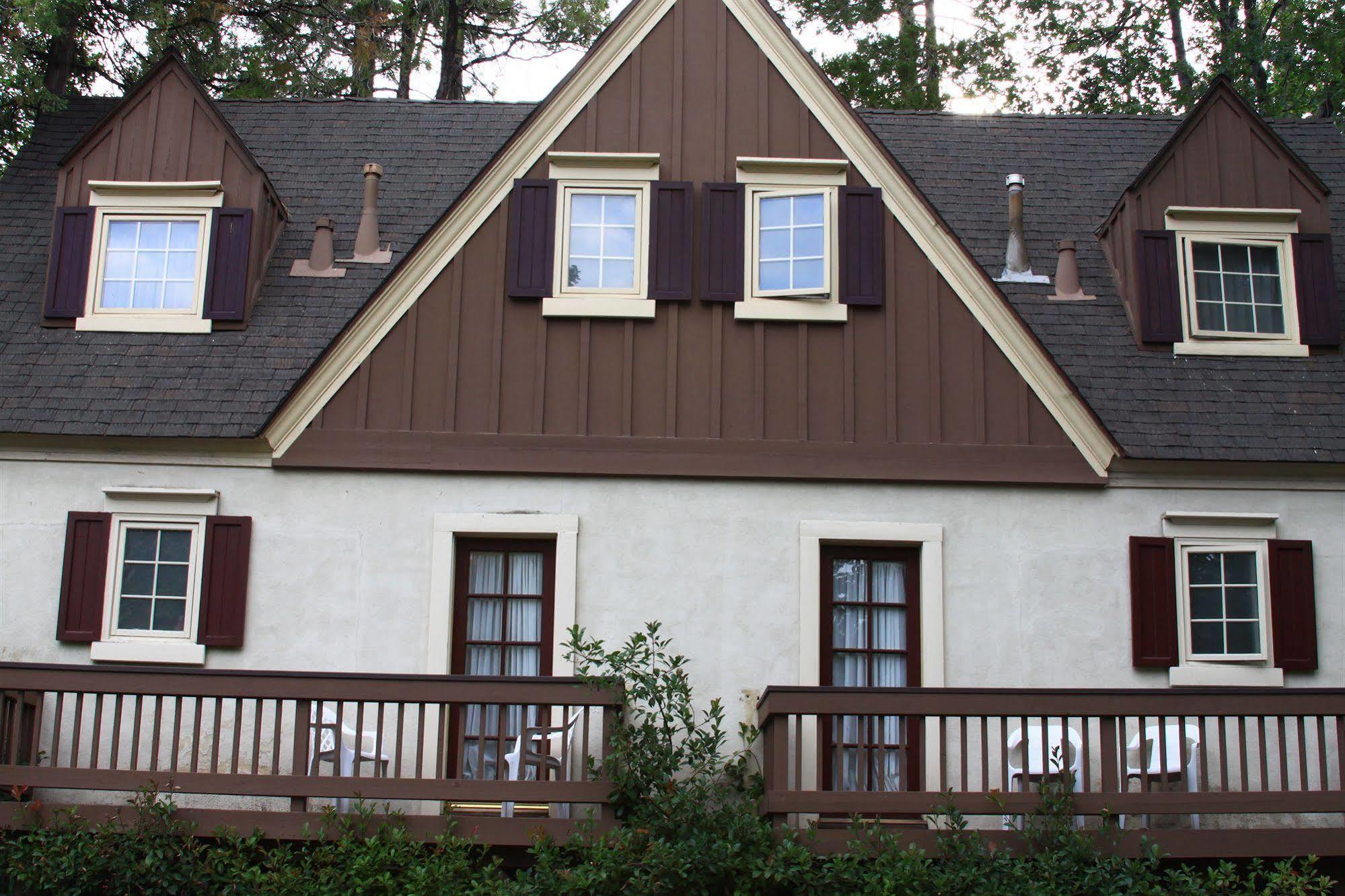 Saddleback Inn at Lake Arrowhead Bagian luar foto