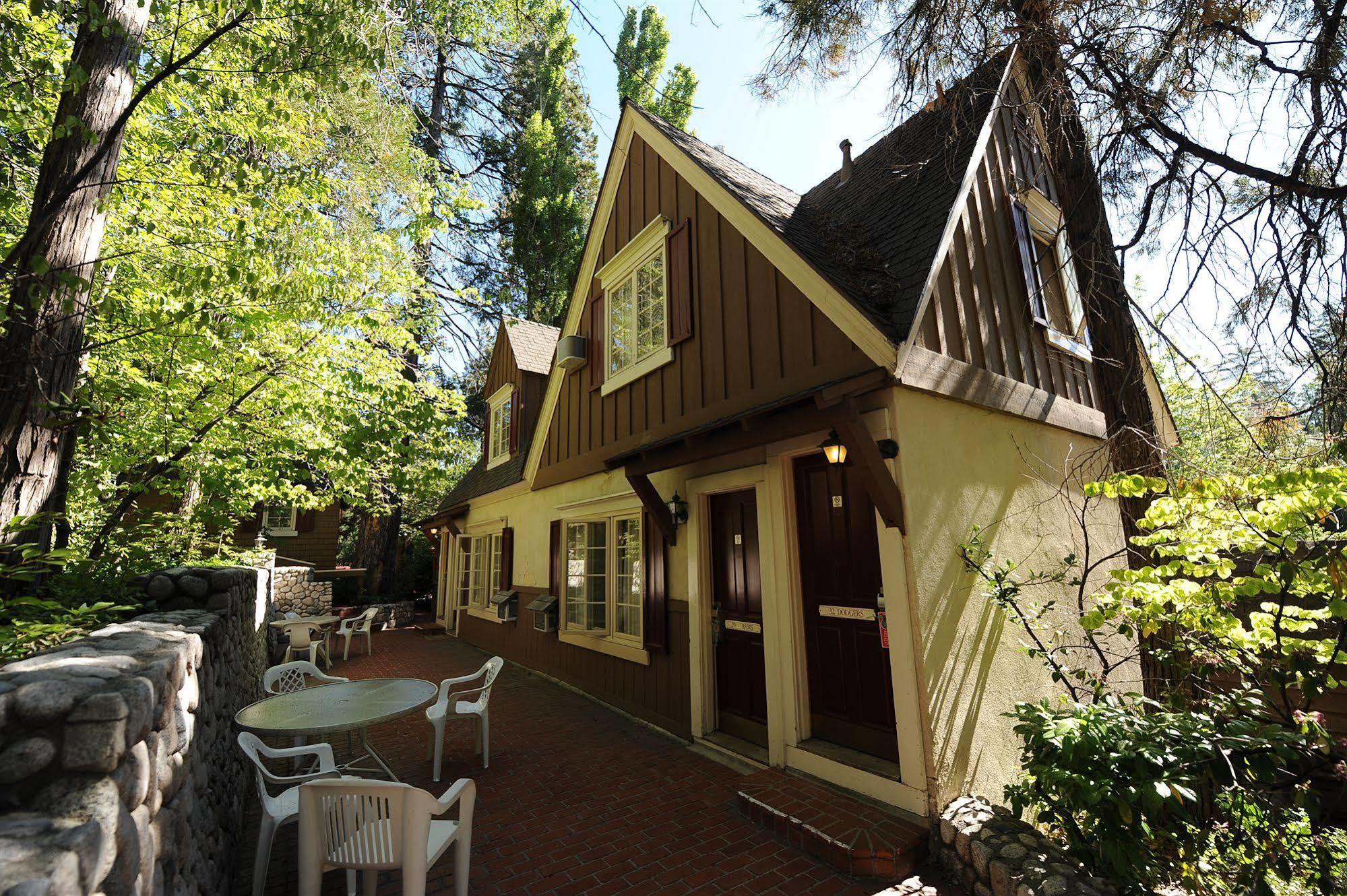 Saddleback Inn at Lake Arrowhead Bagian luar foto